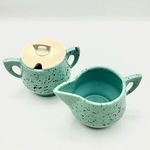 Bauer 50’s Robin Egg Speckled Cream & Sugar with lid. Rare Find